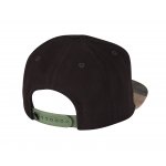 Czapka z daszkiem snapback  UNITED COLOURS